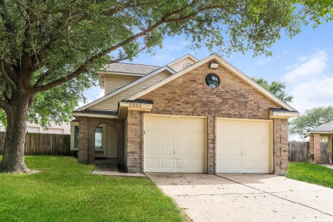 Homes For Rent - 2503 Silver Trumpet Drive<br/> Katy, TX 77449