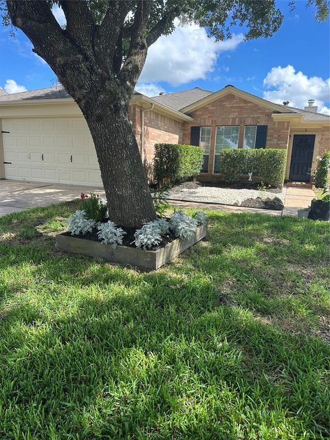 Photo of 2211 Beacon Light Lane, Fresno, TX 77545 (MLS # 64786493)