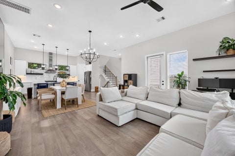 Photo of 1406 W 21st Street #A, Houston, TX 77008 (MLS # 32259690)