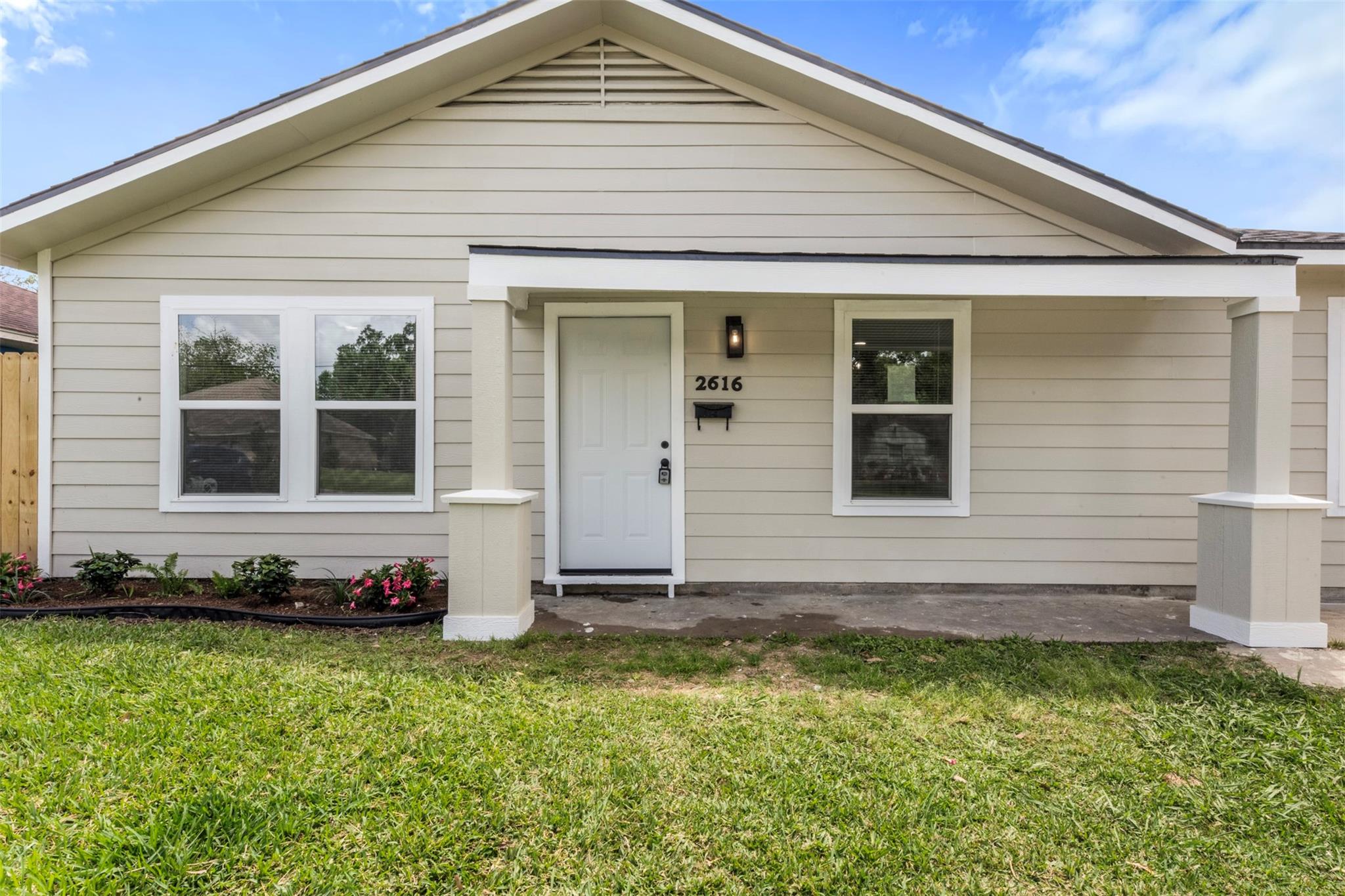 2616 Windsor Lane