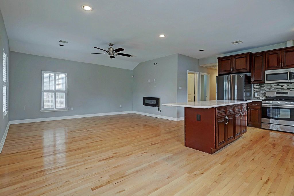 Photo of 4210 Marina Street, Houston, TX 77007 (MLS # 82035878)