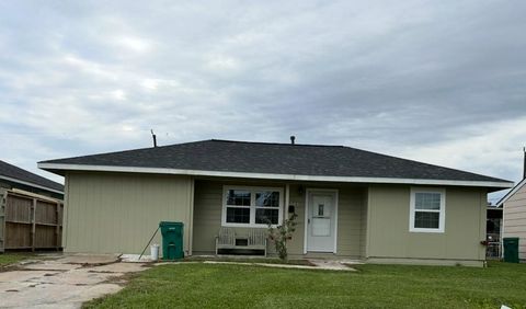 Photo of 205 Burke Road, Pasadena, TX 77506 (MLS # 62705621)