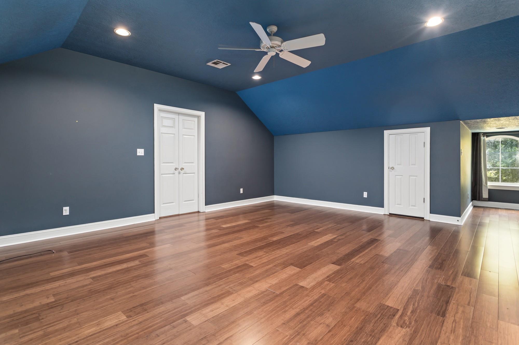 5035 Oakmont Dr, Beaumont, TX, 77706, USA, 5 Bedrooms Bedrooms, ,6 BathroomsBathrooms,Residential,Active,5035 Oakmont Dr,26755921
