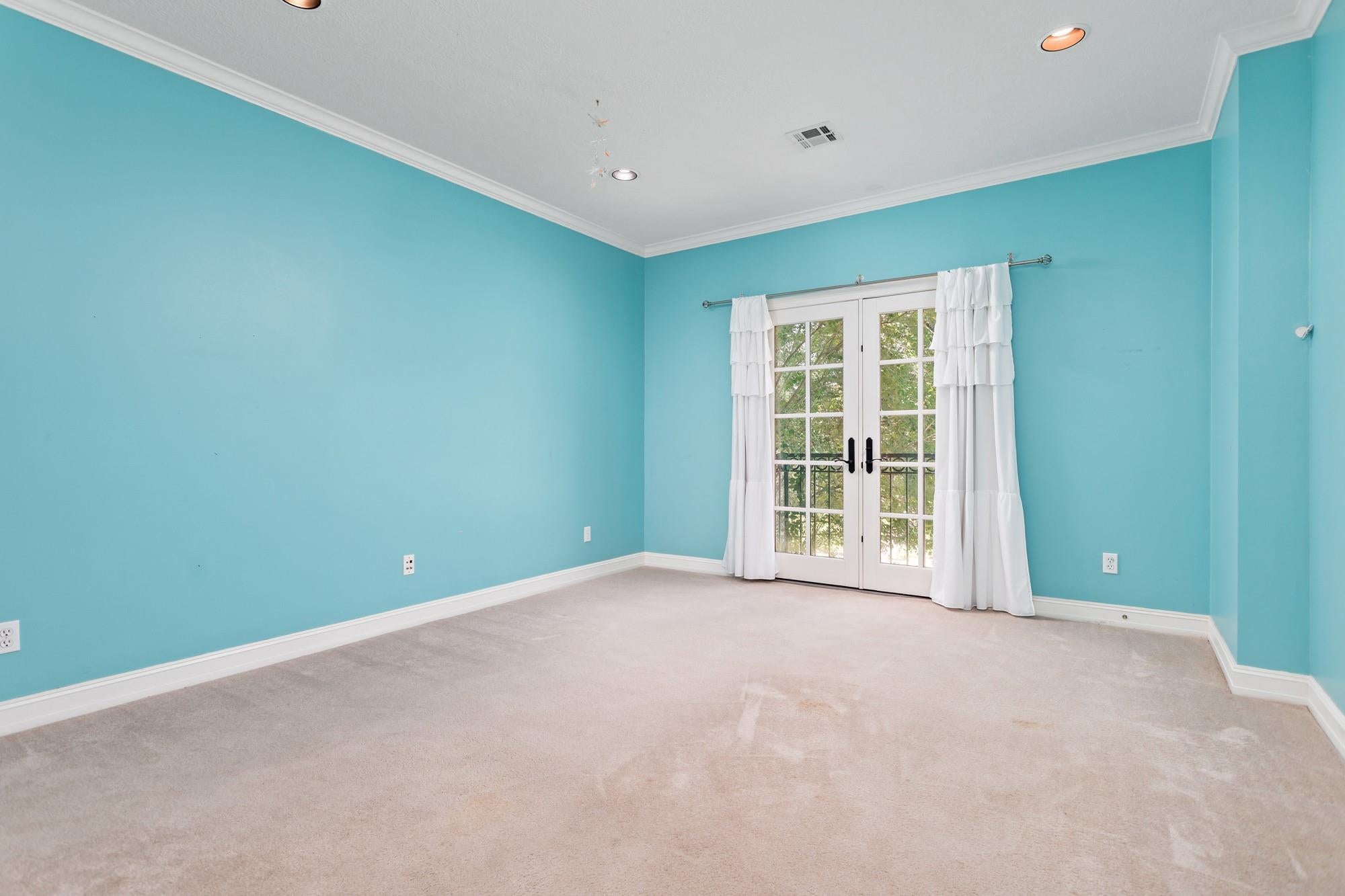 5035 Oakmont Dr, Beaumont, TX, 77706, USA, 5 Bedrooms Bedrooms, ,6 BathroomsBathrooms,Residential,Active,5035 Oakmont Dr,26755921