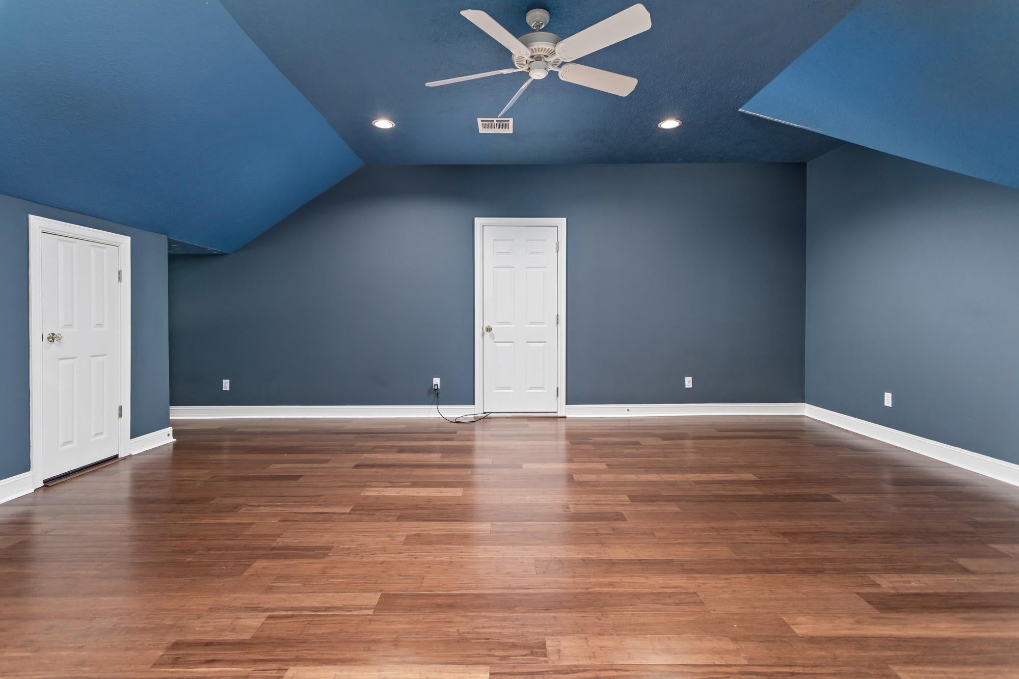 5035 Oakmont Dr, Beaumont, TX, 77706, USA, 5 Bedrooms Bedrooms, ,6 BathroomsBathrooms,Residential,Active,5035 Oakmont Dr,26755921