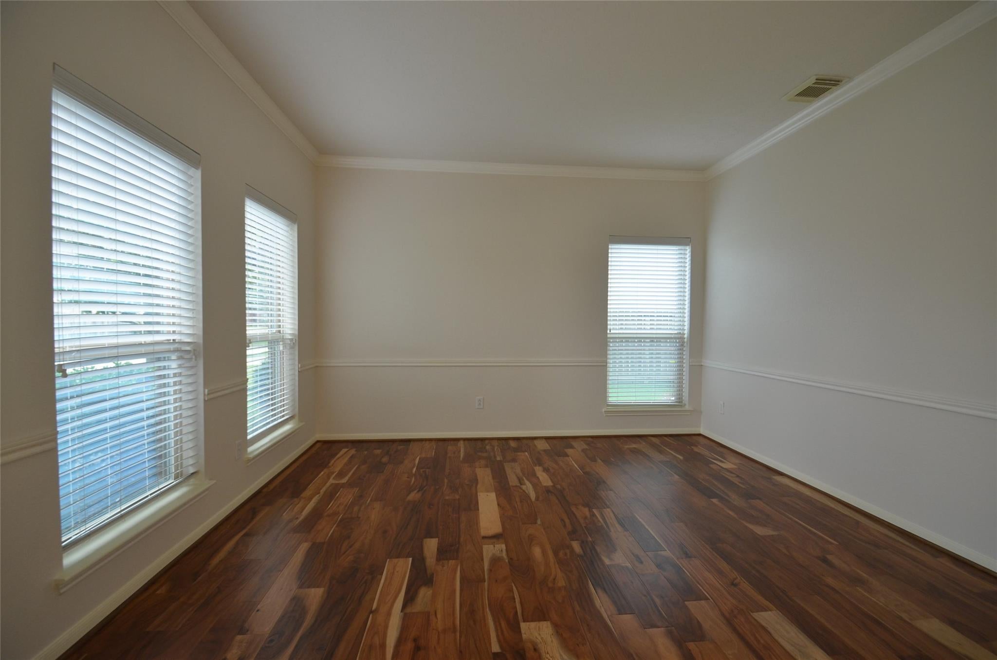 1504 Pine Grove Lane
