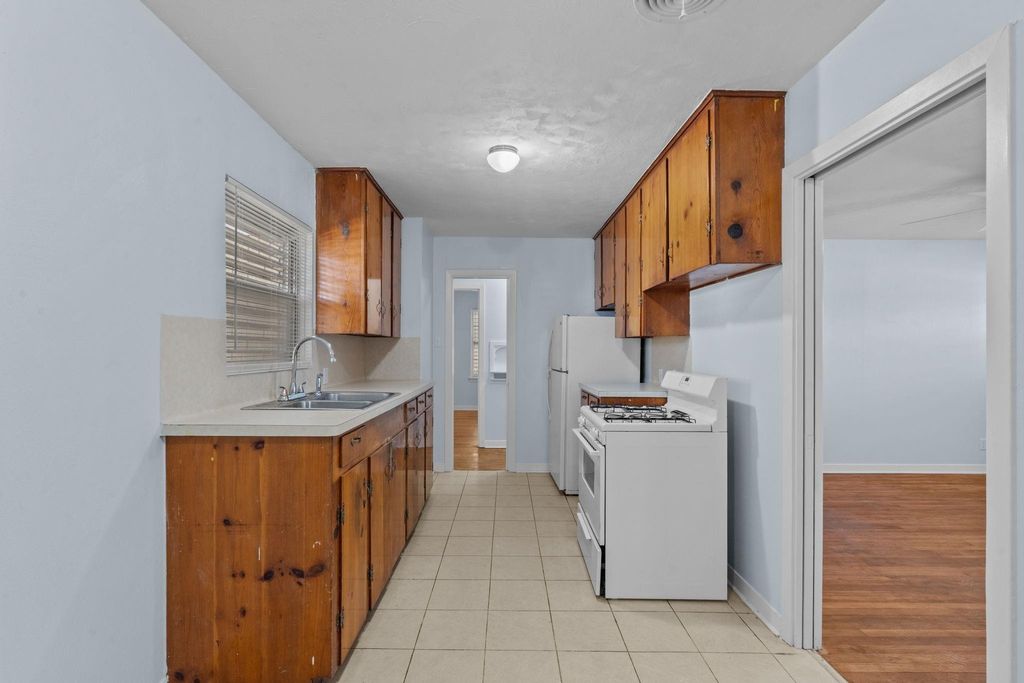 Photo of 2918 Katherine Street, La Marque, TX 77568 (MLS # 64797363)