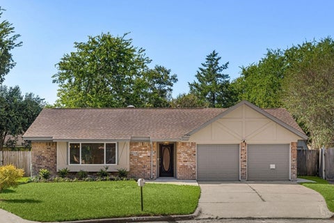 Photo of 9739 Philmont Drive, Houston, TX 77080 (MLS # 6400335)