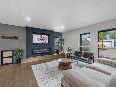 Photo of 5041 Nina Lee Lane, Houston, TX 77092 (MLS # 24461313)