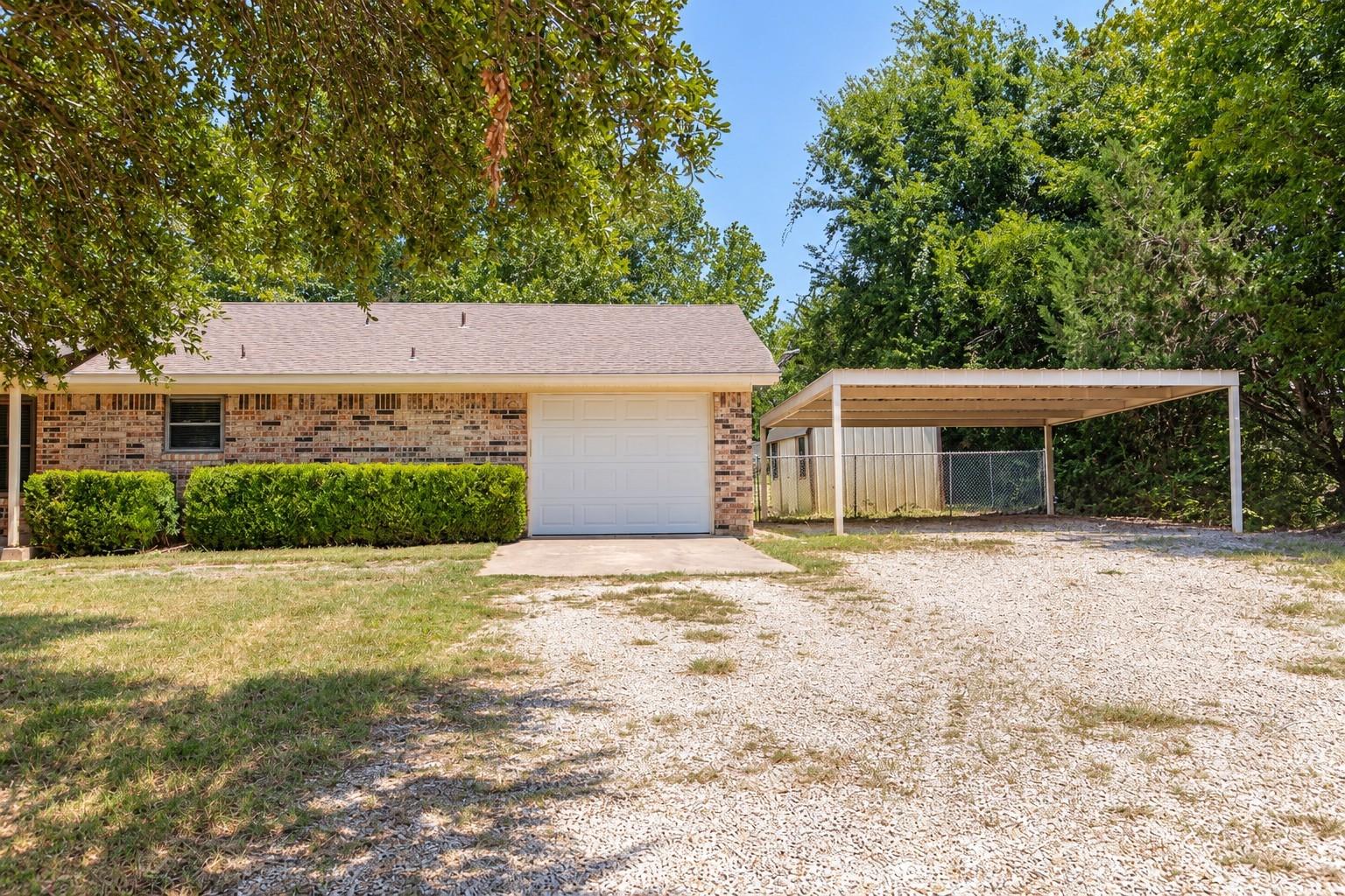 828 Armadillo Drive