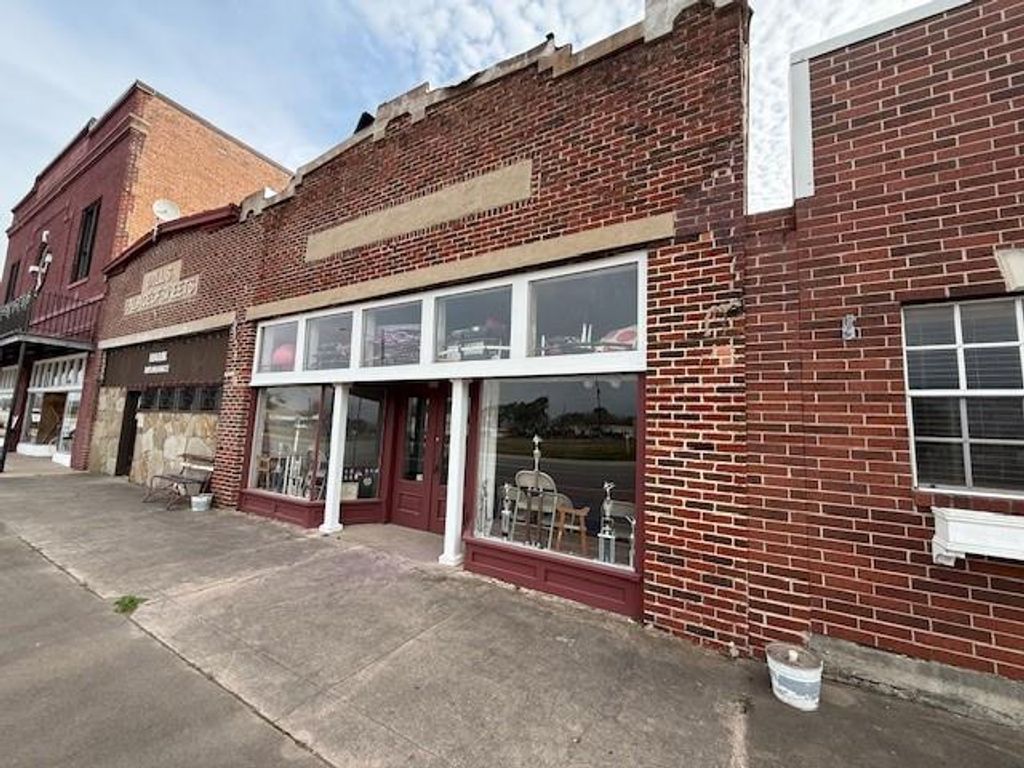 Photo of 709 Main Street, East Bernard, TX 77435 (MLS # 79851540)