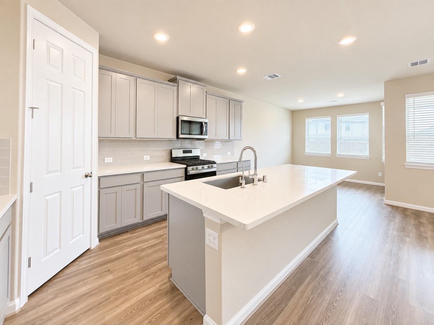 17215 Daylily Dune Way