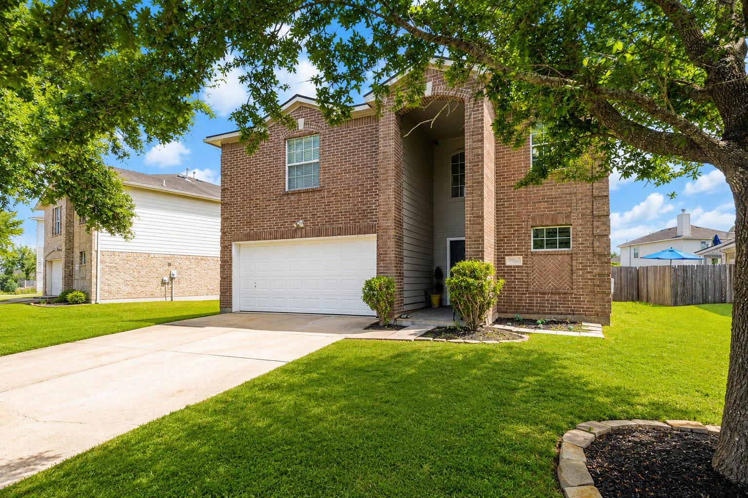 7703 Northfork Hollow Lane