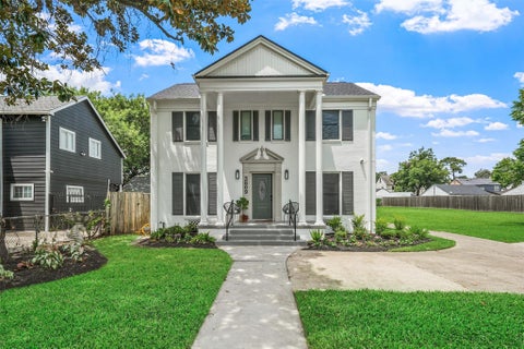 Homes For Rent - 3809 Southmore Boulevard<br/> Houston, TX 77004