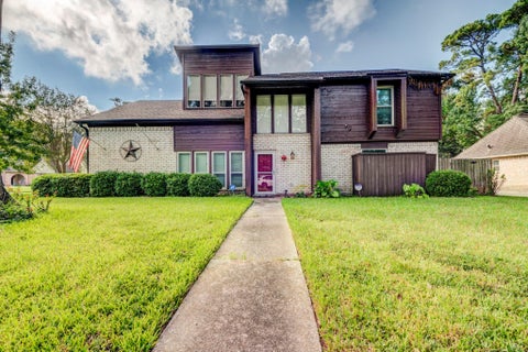 Homes For Rent - 5503 Glenmere Lane<br/> Spring, TX 77379