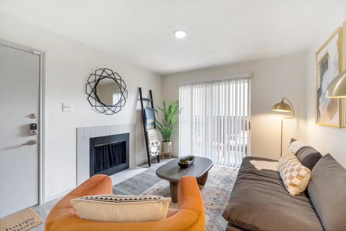 11715 S Glen Drive 721-1