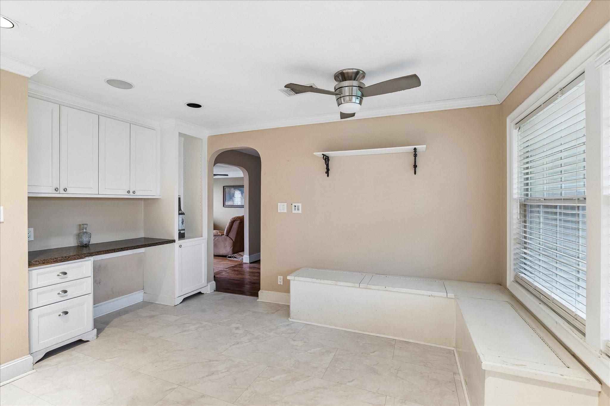 1330 Des Jardines Street