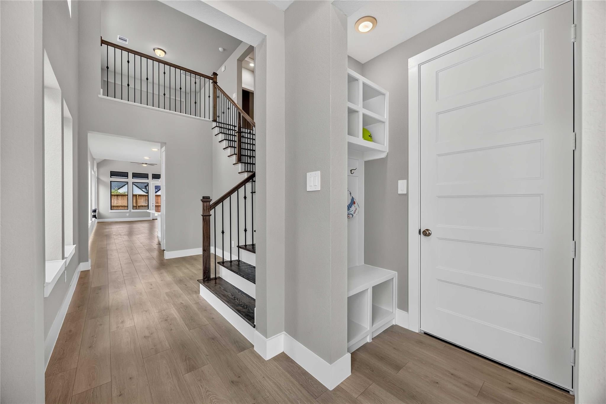 2211 Grapewood Lane