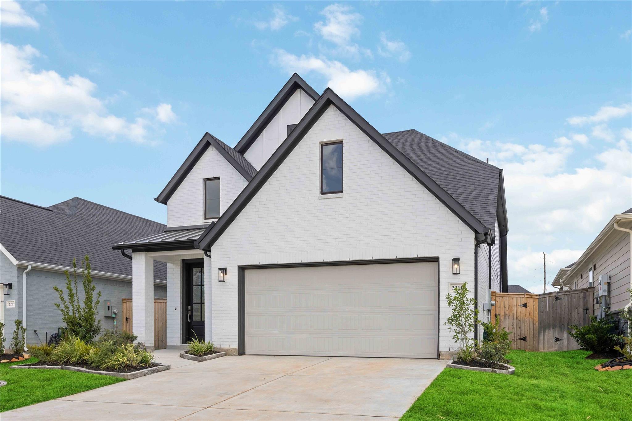 2211 Grapewood Lane