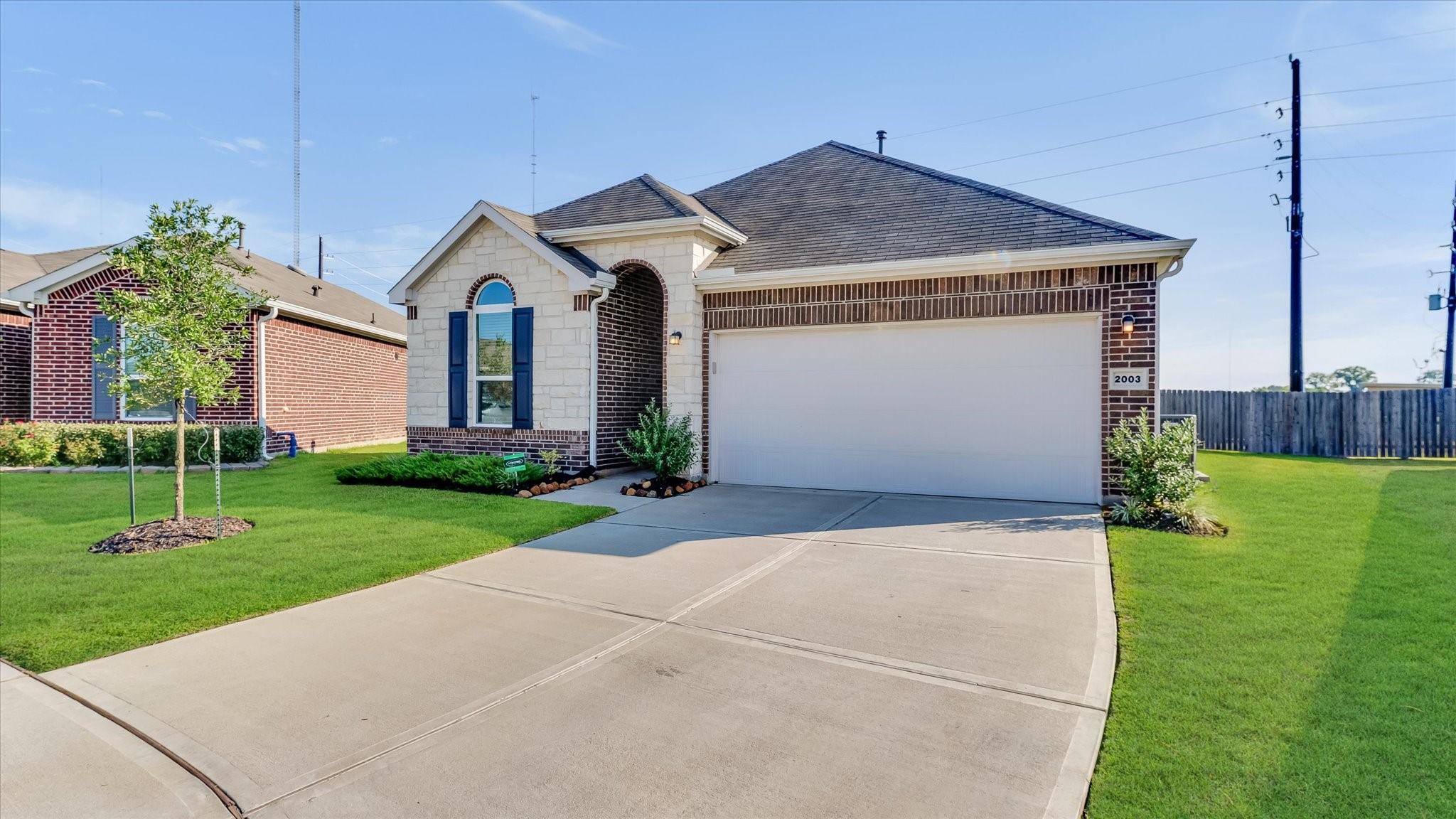 2003 Domeniko Drive
