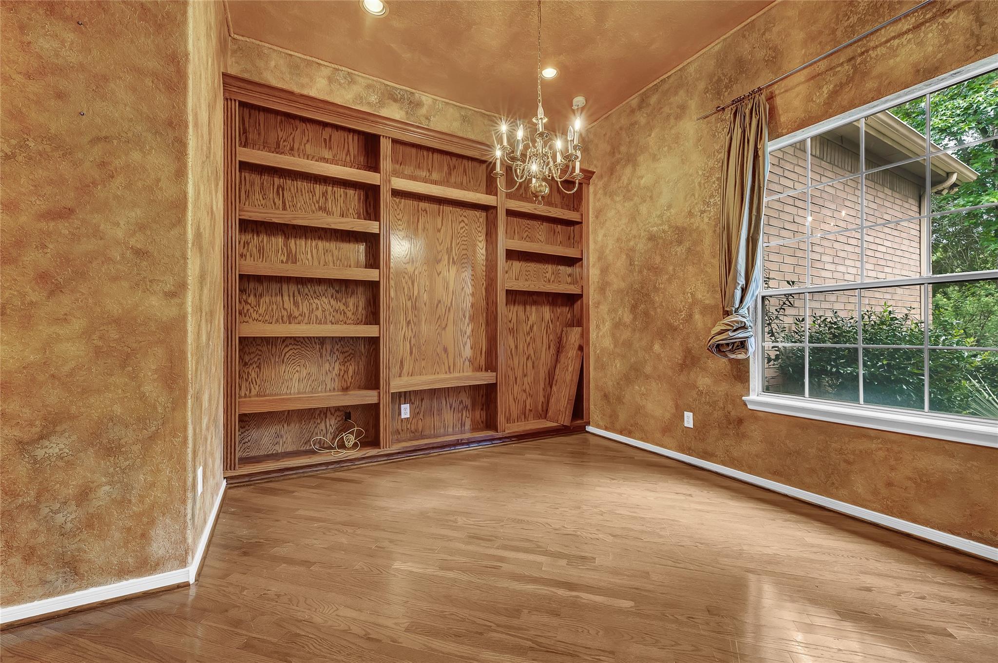 19 S Scarlet Elm Court