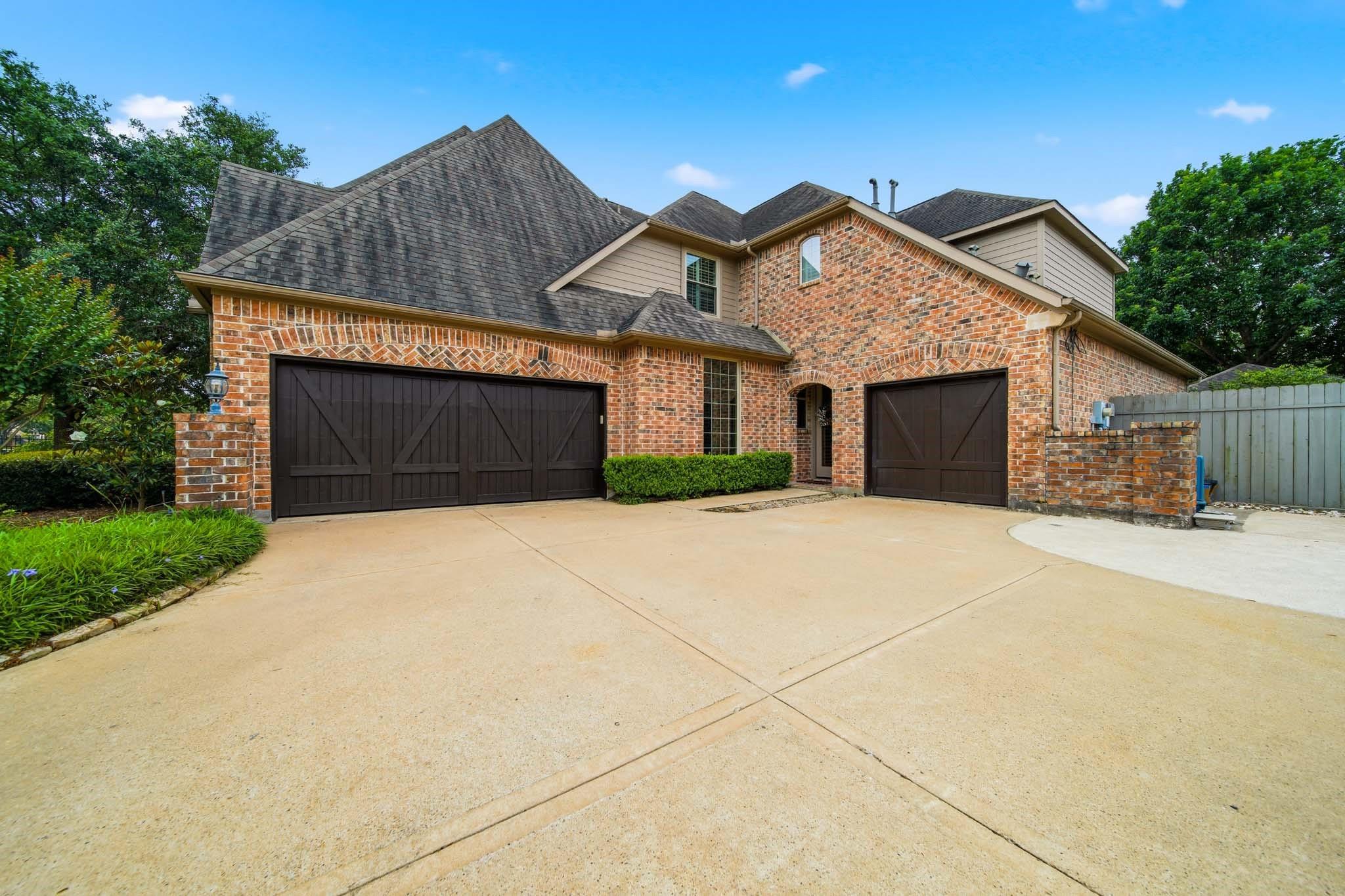 18 Waters Lake Boulevard