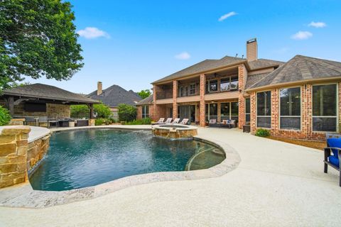 Photo of 18 Waters Lake Boulevard, Missouri City, TX 77459 (MLS # 71101886)