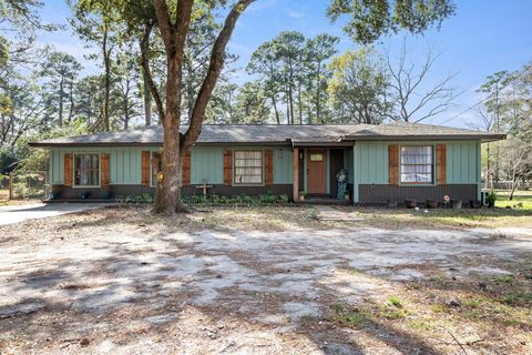 Homes For Sale - 1007 N Pine Street<br/> Tyler County, Woodville, TX 75979