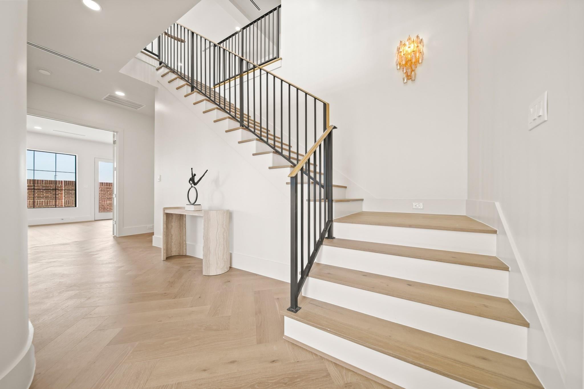 4707 Sunset Circle
