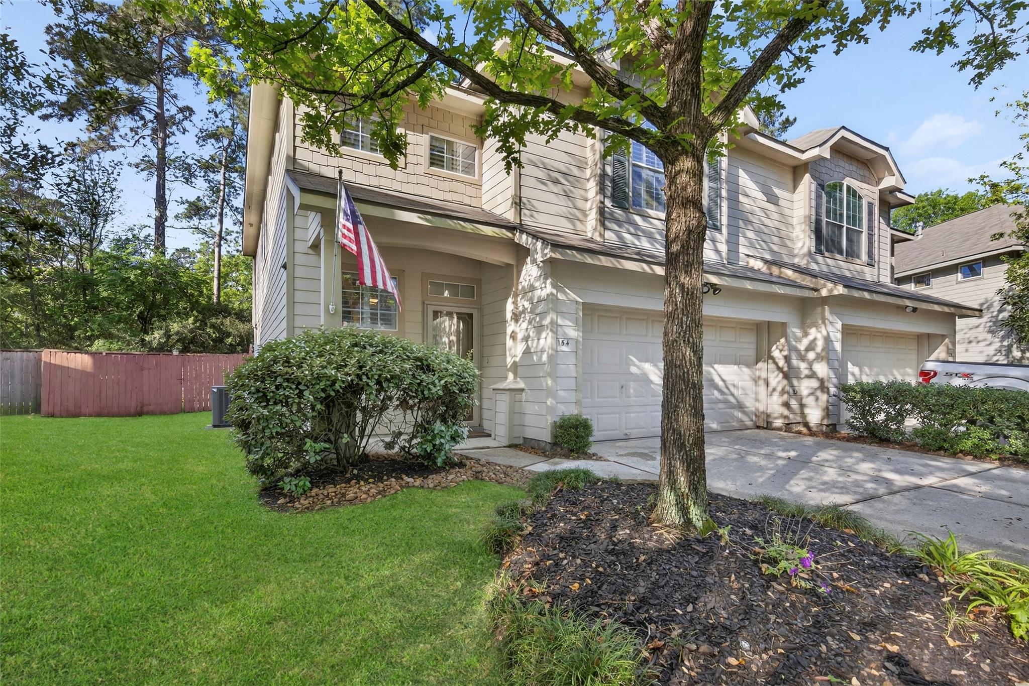 154 W Burberry Circle