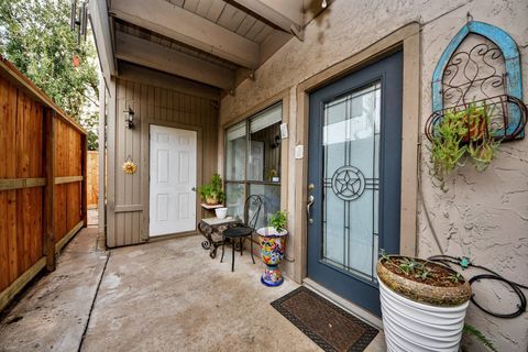 Photo of 5711 Sugar Hill Drive #117, Houston, TX 77057 (MLS # 72622087)