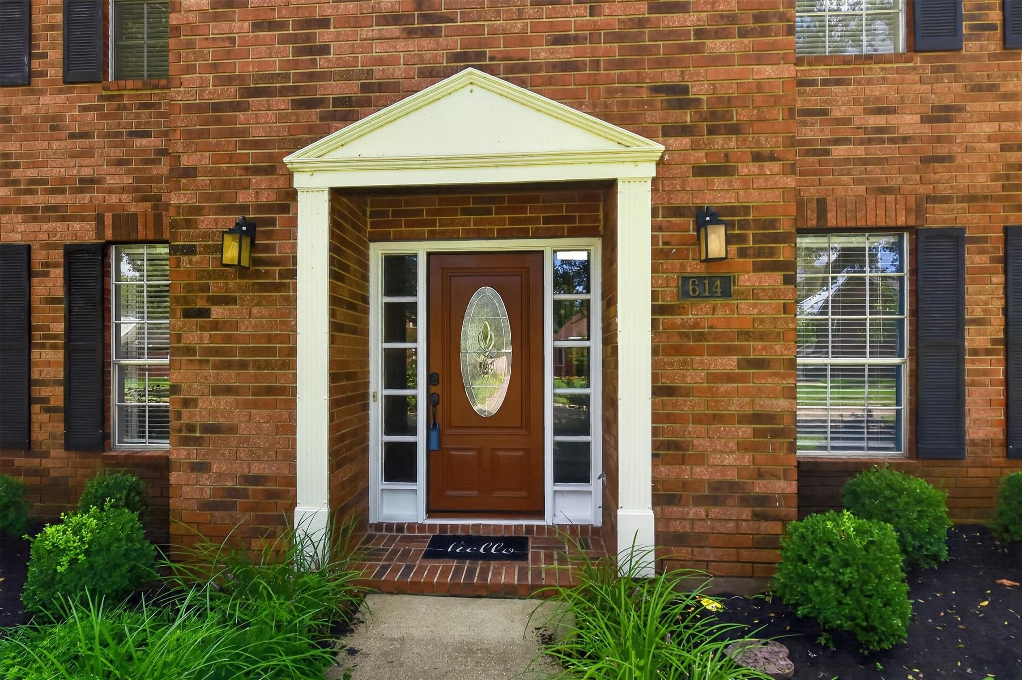 614 Fernglade Drive
