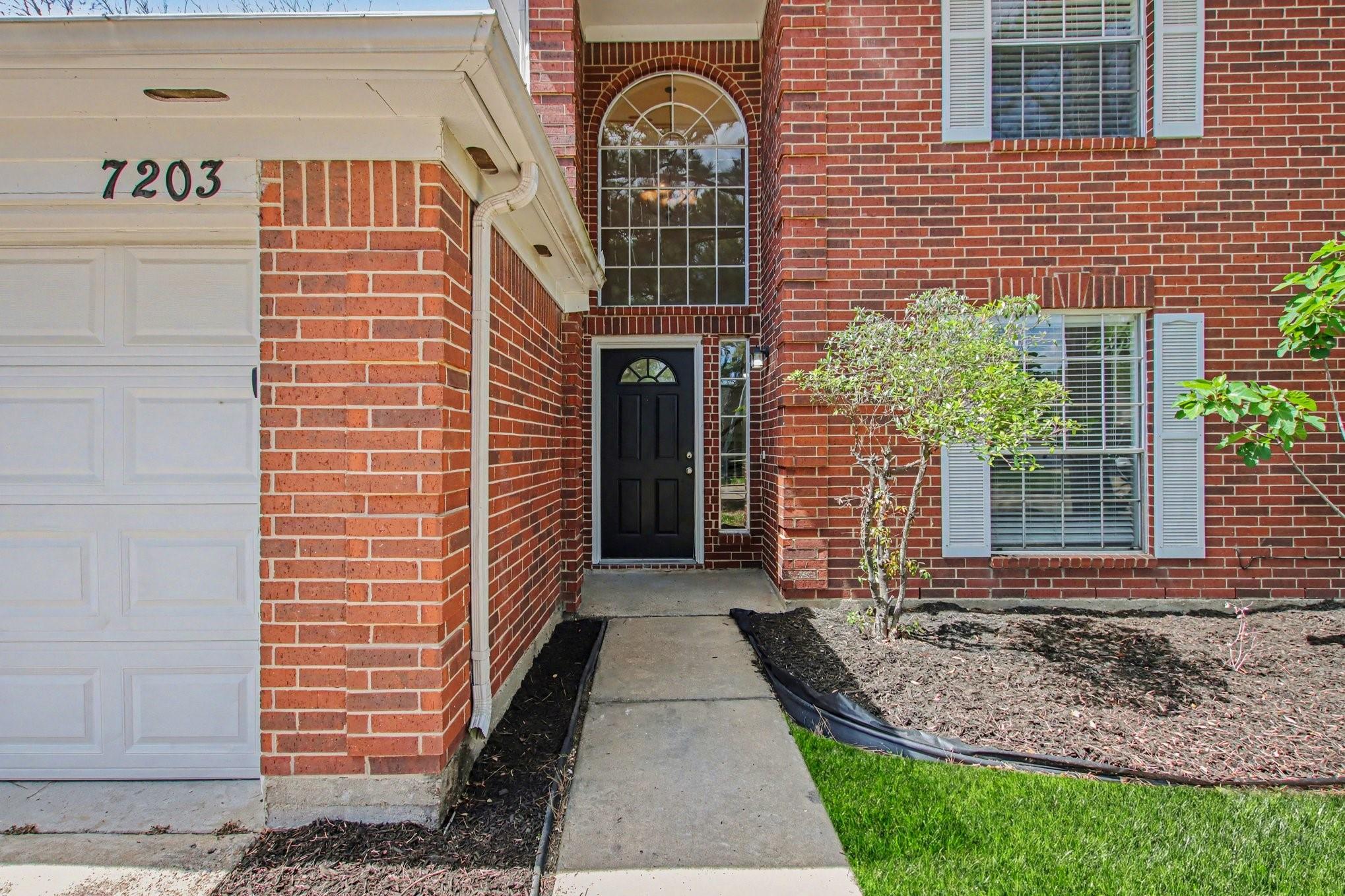 7203 Glen Rosa Drive