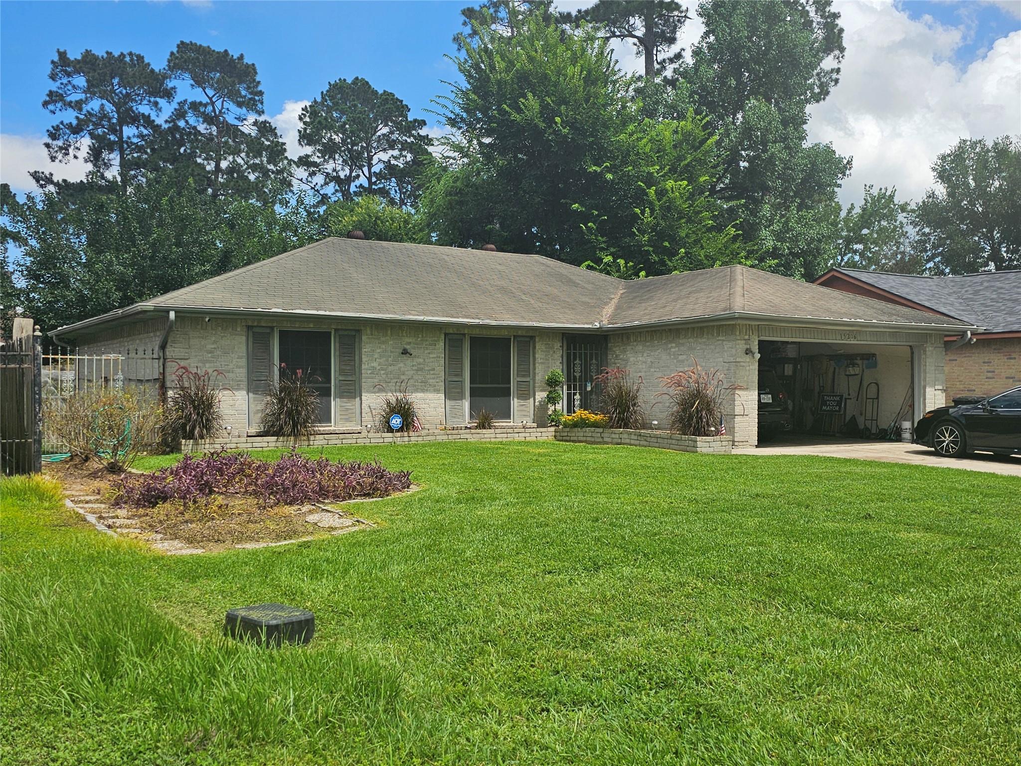 15206 Flamingo Park