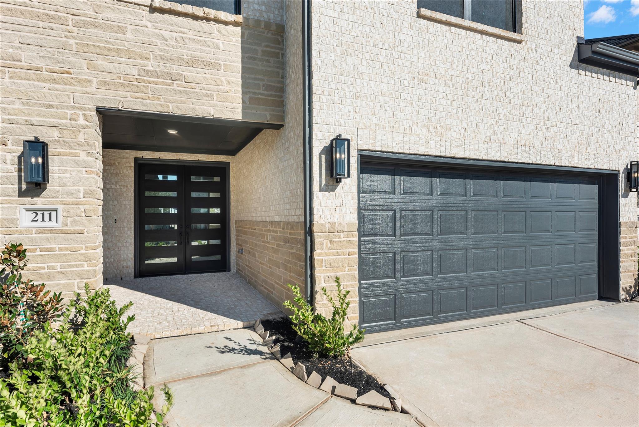 211 Bright Valley Way