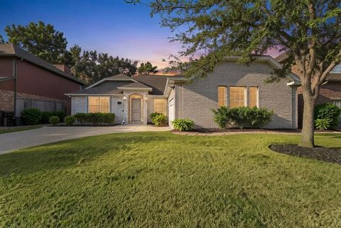 Photo of 13751 Sablesprings Lane, Houston, TX 77014 (MLS # 8427766)