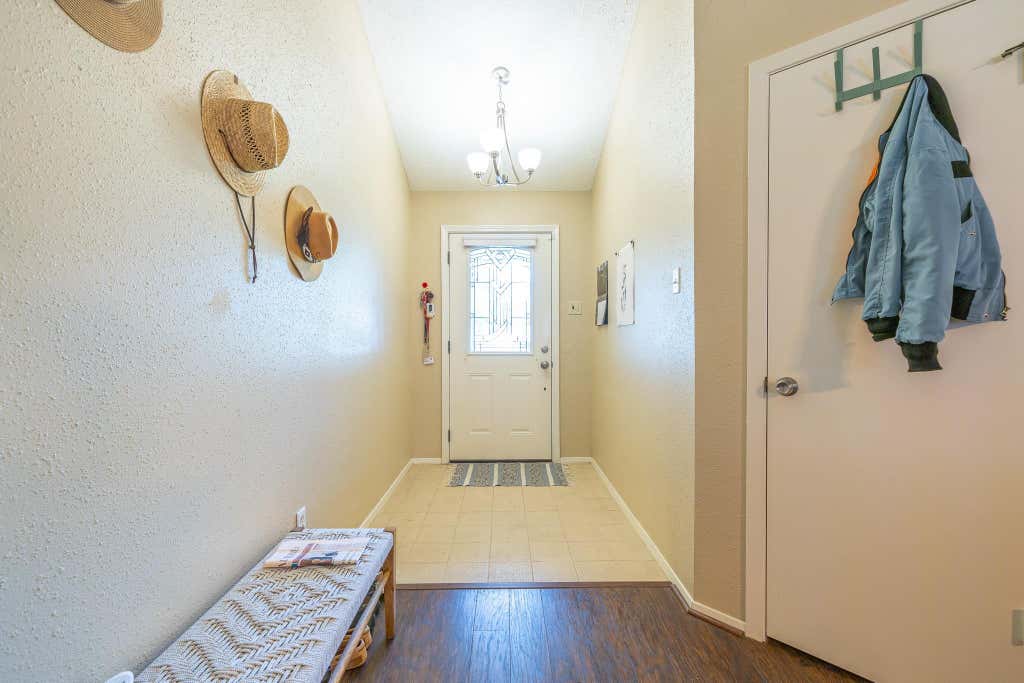 Photo of 421 Indianmeadow Drive, League City, TX 77573 (MLS # 10874503)