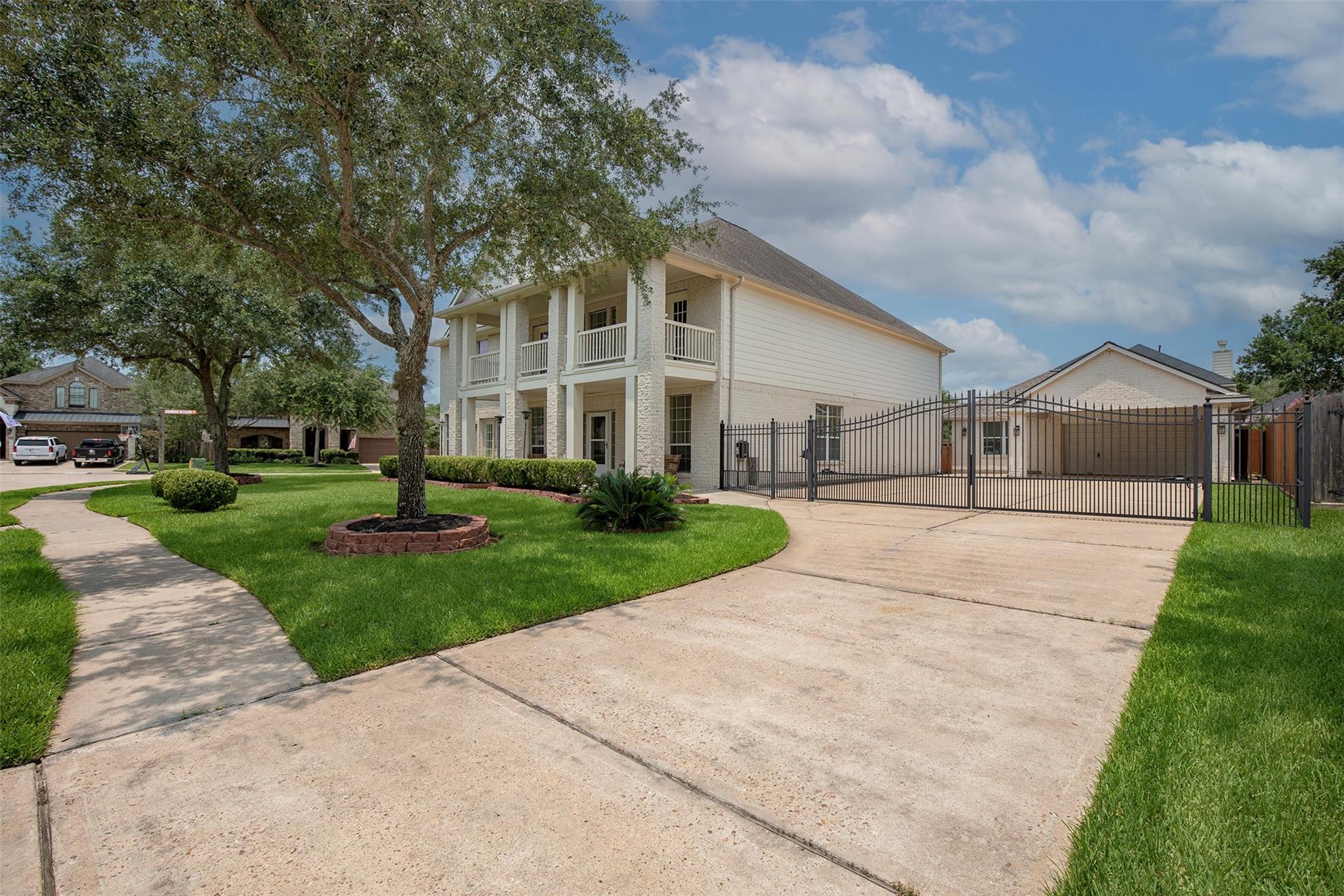 3612 Fir Hollow Way