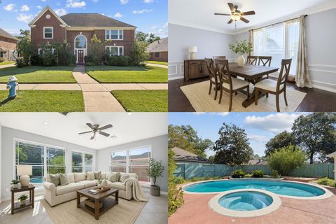 1818 Hillgreen Drive Katy TX 77494