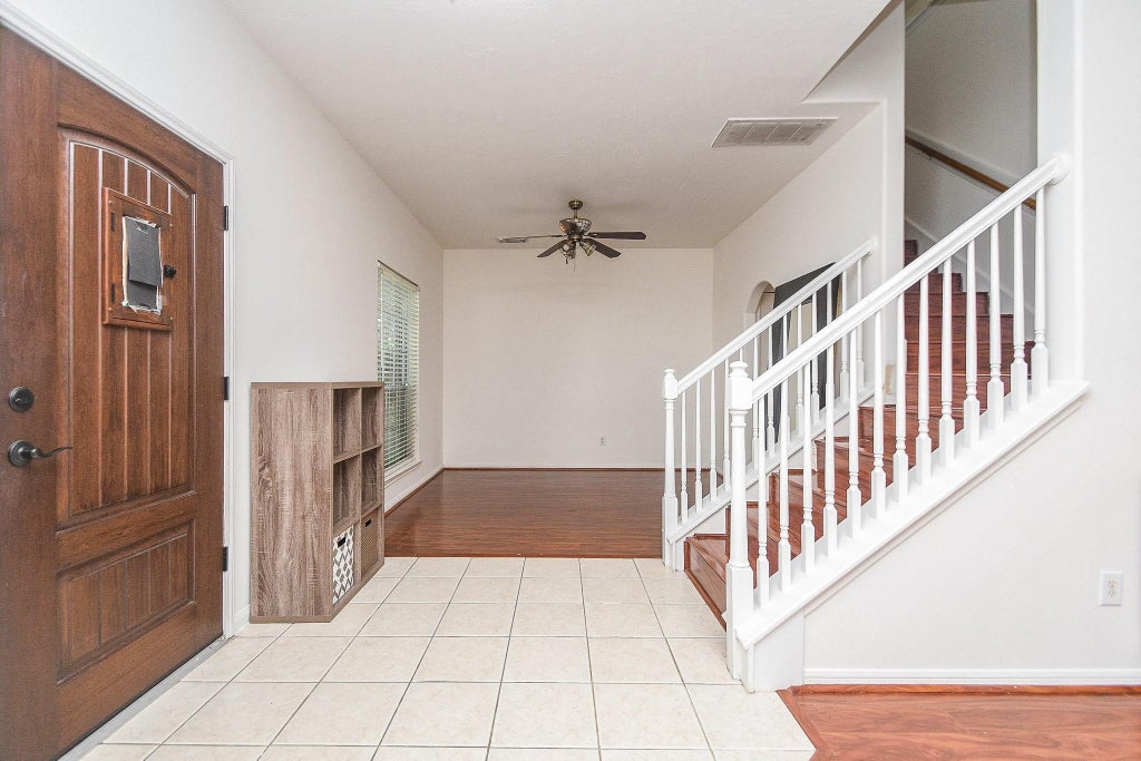 Photo of 16035 Timber Chase Drive, Houston, TX 77082 (MLS # 34642867)