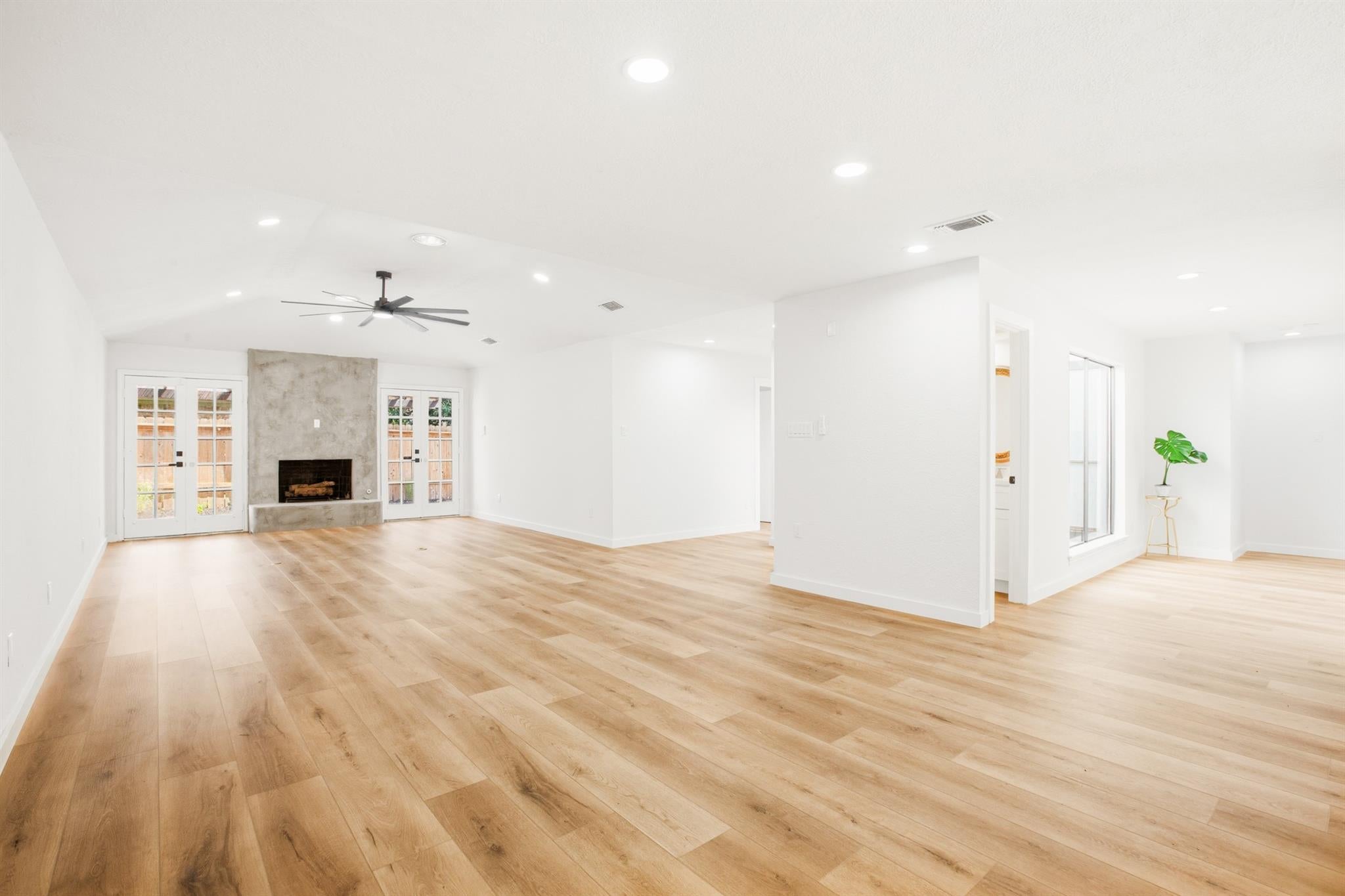 14118 Sandfield Drive