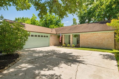 Photo of 13611 Pepper Knoll Drive, Houston, TX 77065 (MLS # 85611874)