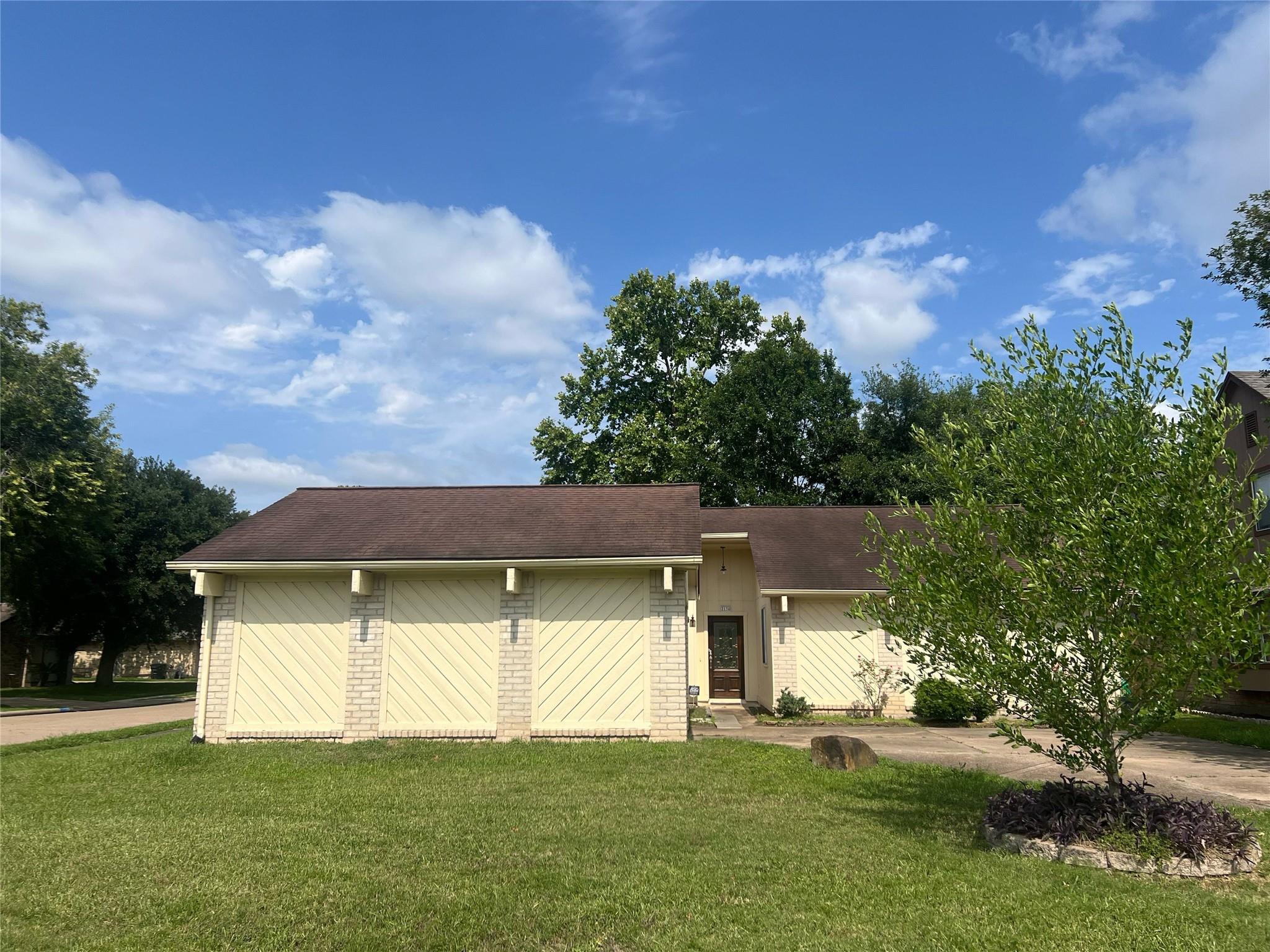 2134 Collingsfield Drive