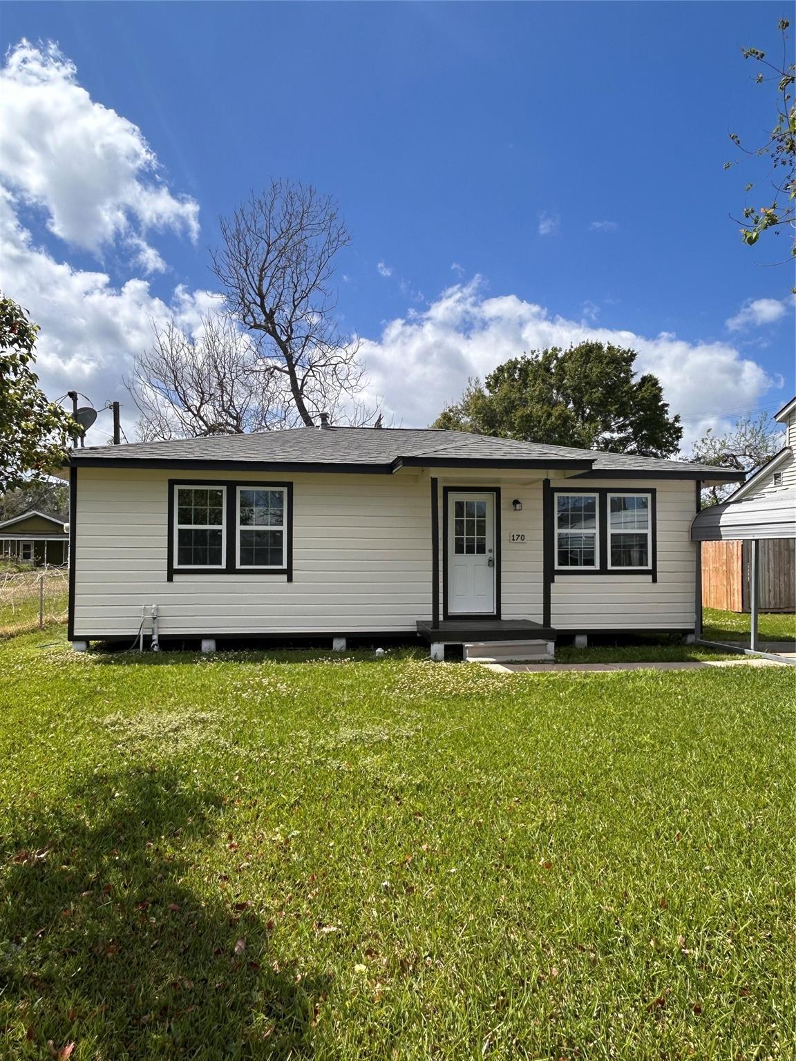 170 Lois Street