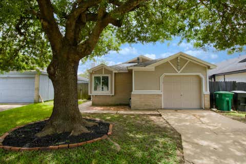 Photo of 5619 Gineridge Drive, Houston, TX 77053 (MLS # 74542274)