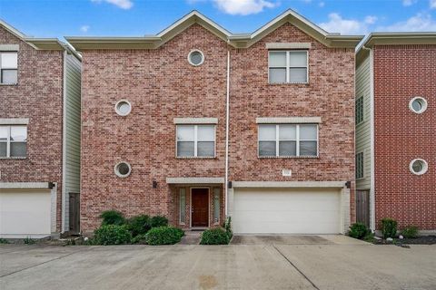 Photo of 11504 Main Pine Drive, Houston, TX 77025 (MLS # 86779308)