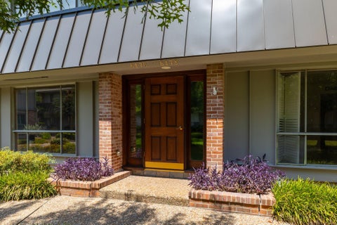 Photo of 6478 Bayou Glen Road, Houston, TX 77057 (MLS # 46826330)