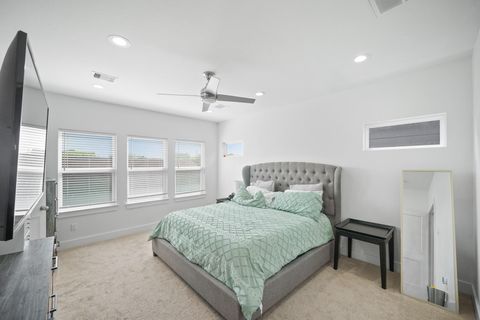Tiny photo for 4402 Mckinley Street #B, Houston, TX 77051 (MLS # 97230271)