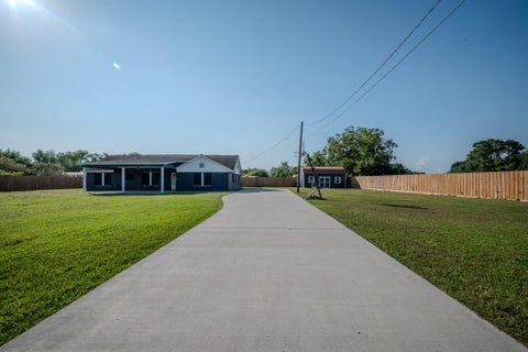 Photo of 1102 Crosby Dayton Road, Crosby, TX 77532 (MLS # 93512382)