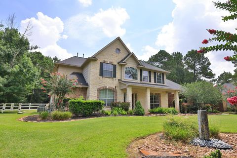 Photo of 12210 Hallowed Oaks, Magnolia, TX 77354 (MLS # 95376371)